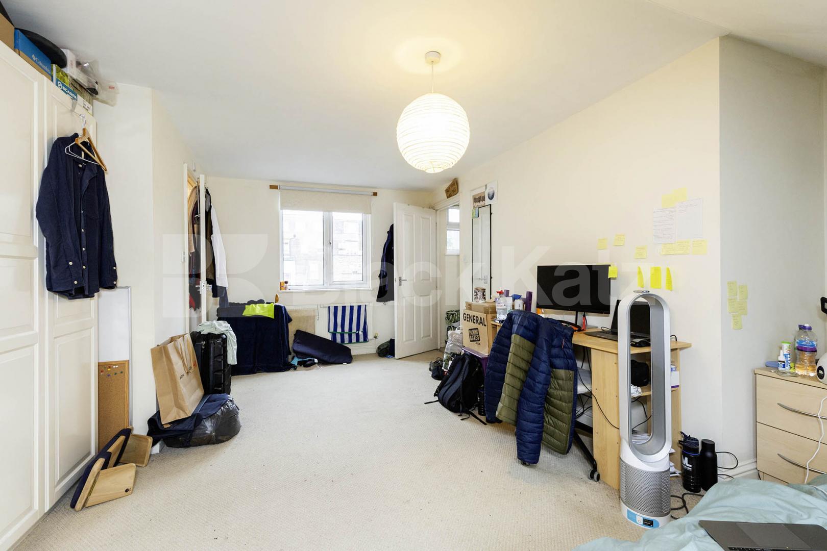 4 bedroom house located a short walk to Stoke Newington Station  Listria Park, Stoke Newington